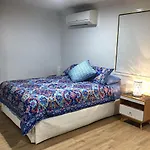 Large Studio Unit Close To Theme Parks
