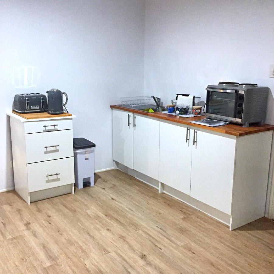 Large Studio Unit Close To Theme Parks *